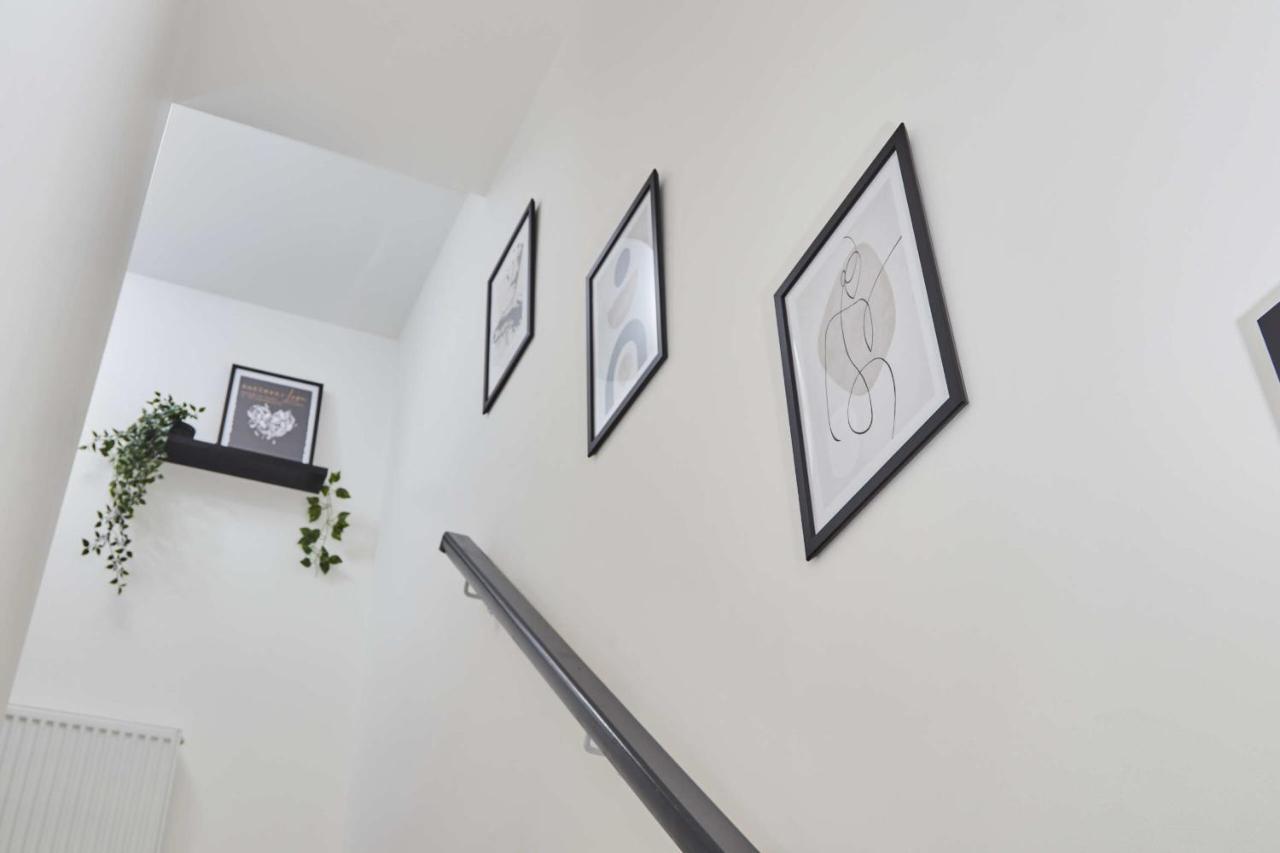 Homebird Property - The Willows Leeds  Exterior photo