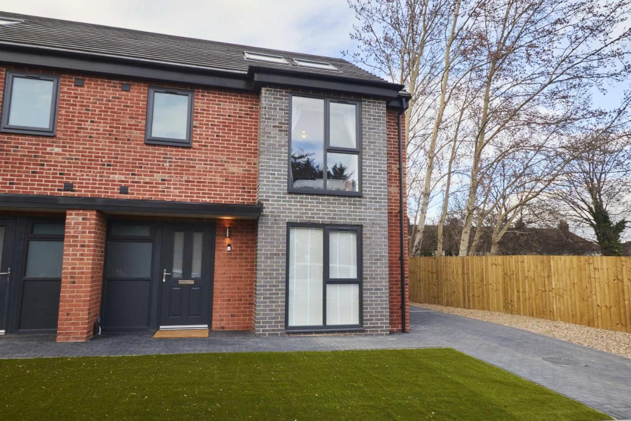 Homebird Property - The Willows Leeds  Exterior photo